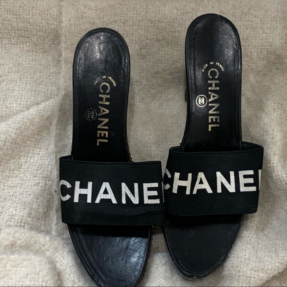 vintage chanel sandals 90s
